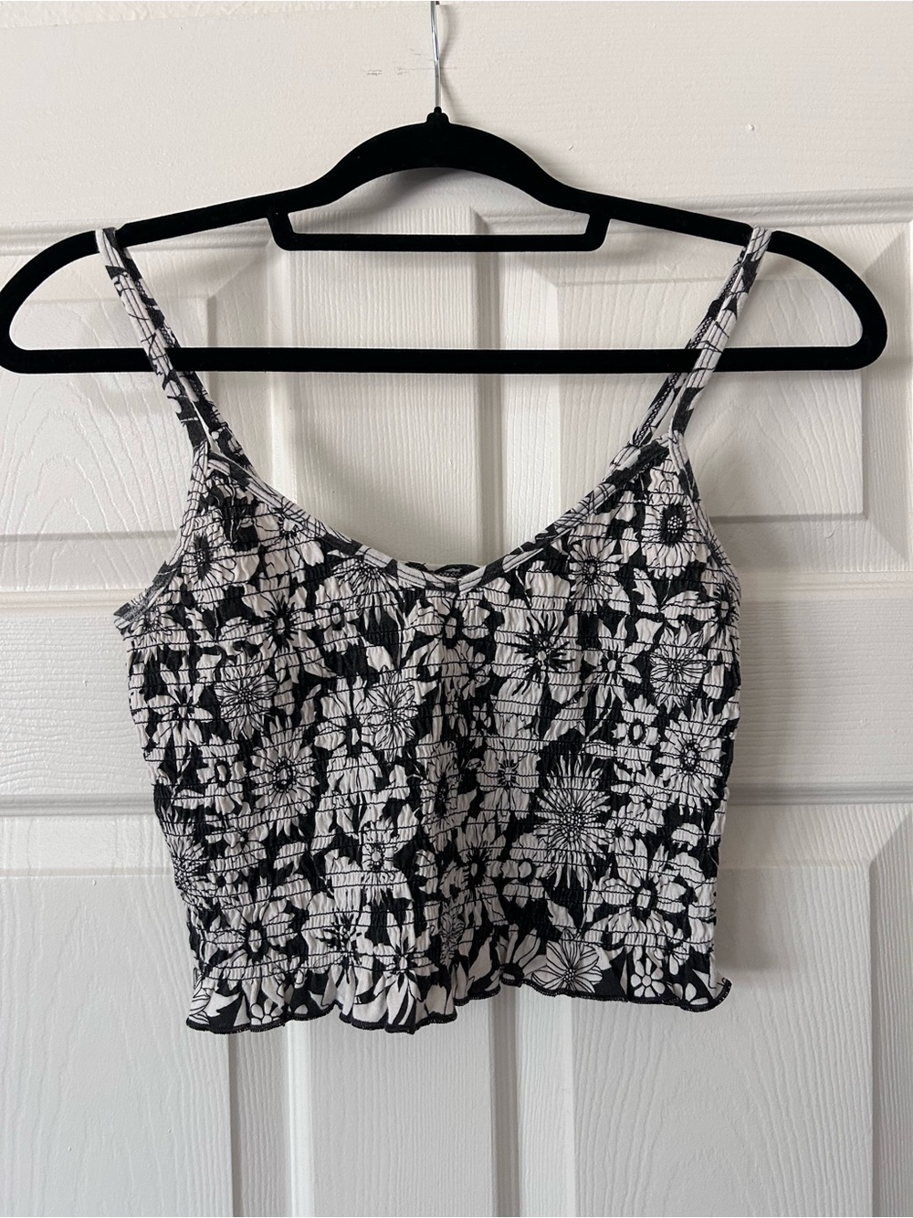 American Eagle Outfitters Black & White Floral Smocked Tank Top